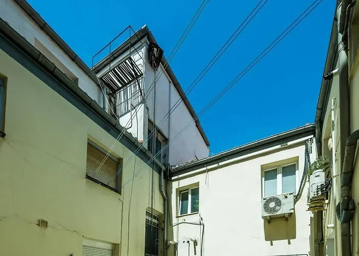 Modern Apartment In Chueca Inf3Iz4